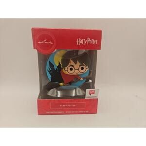HALLMARK HARRY POTTER ON BROOMSTICK CHRISTMAS TREE ORNAMENT - NEW